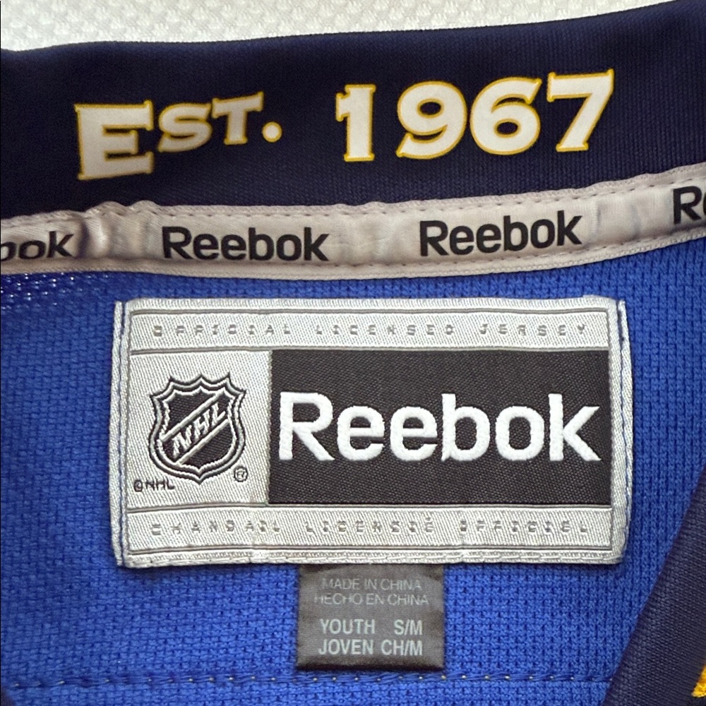 Reebok White and Blue Hockey Jersey. -Small - Picture 5 of 7